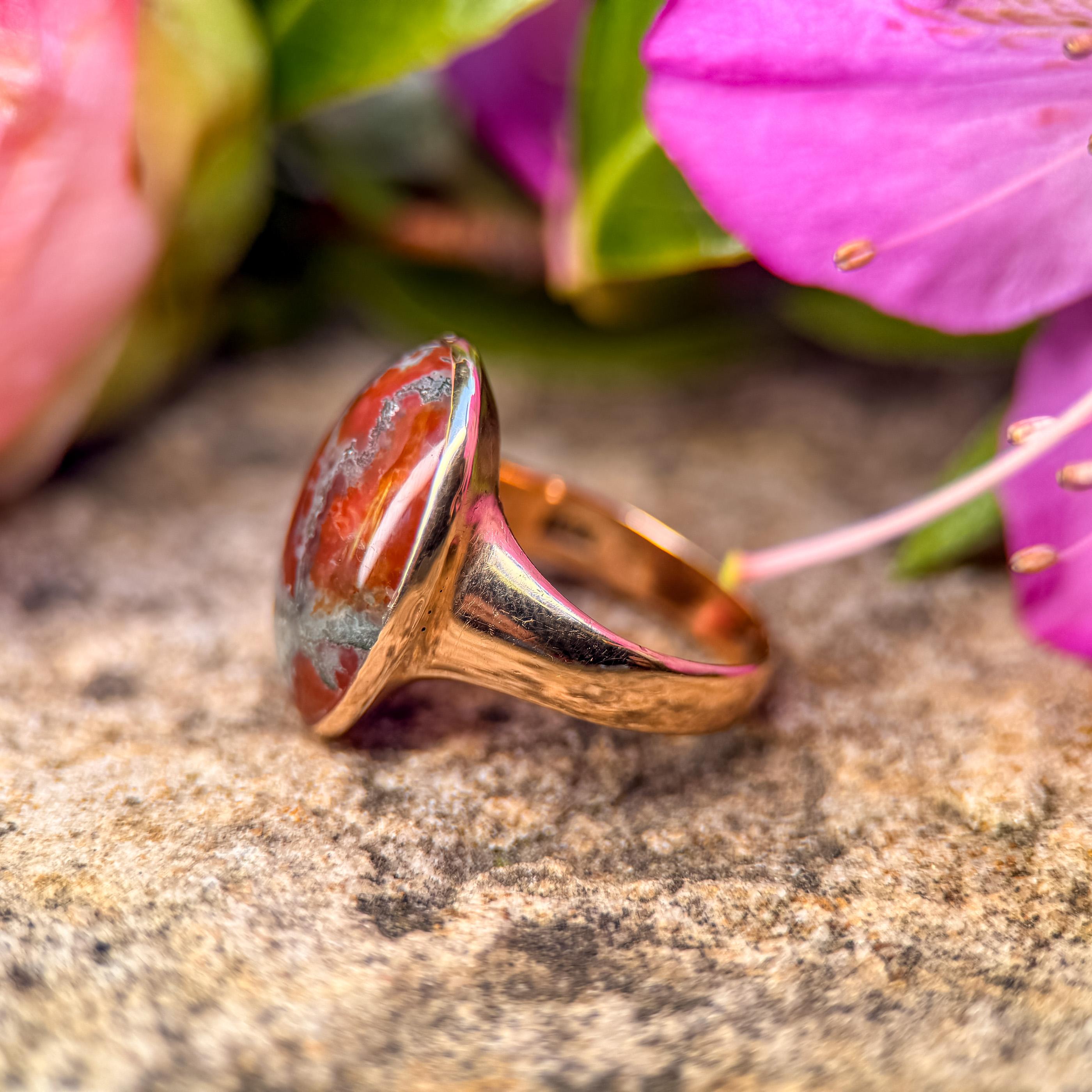 Victorian 14K Yellow Gold Agate Signet Ring