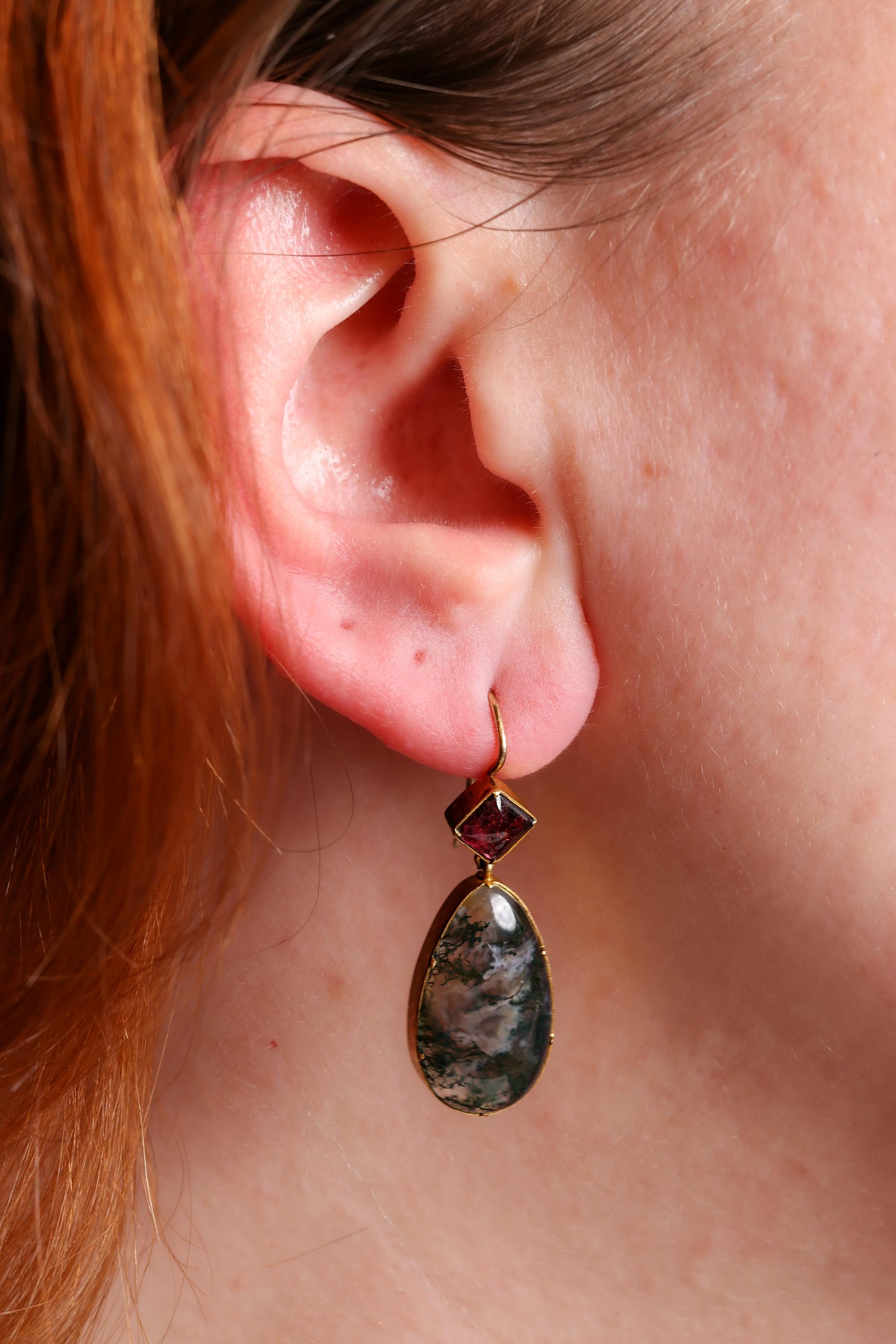 Georgian Moss Agate & Garnet Drop Earrings
