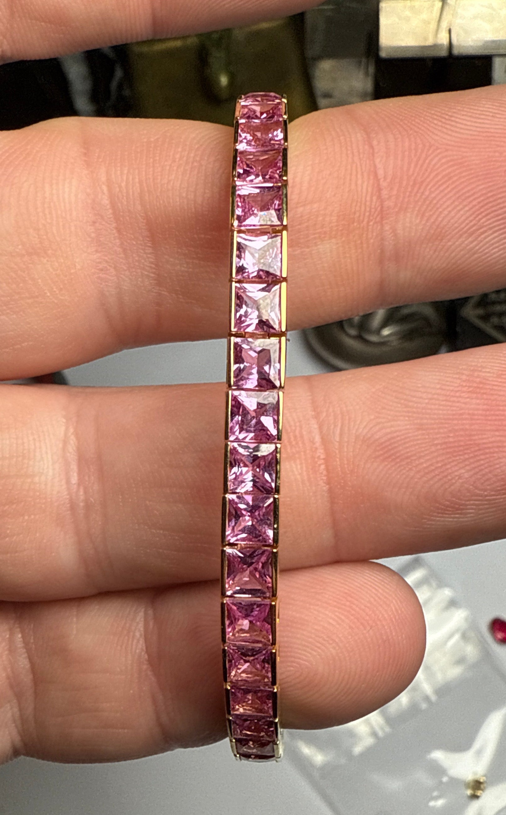 18k yellow gold pink sapphire line bracelet