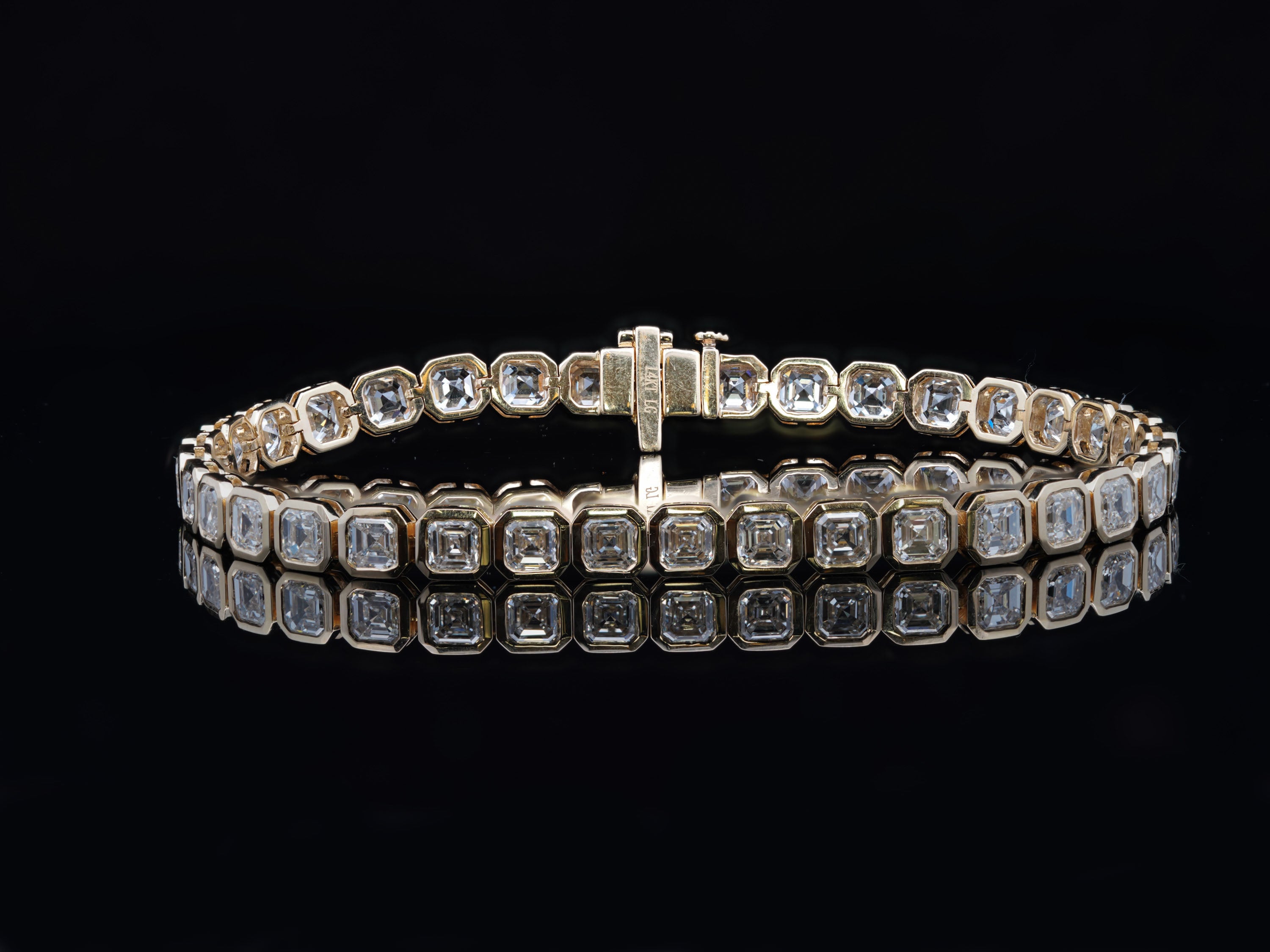 Asscher-Cut Bezel Lab Grown Diamond Bracelet