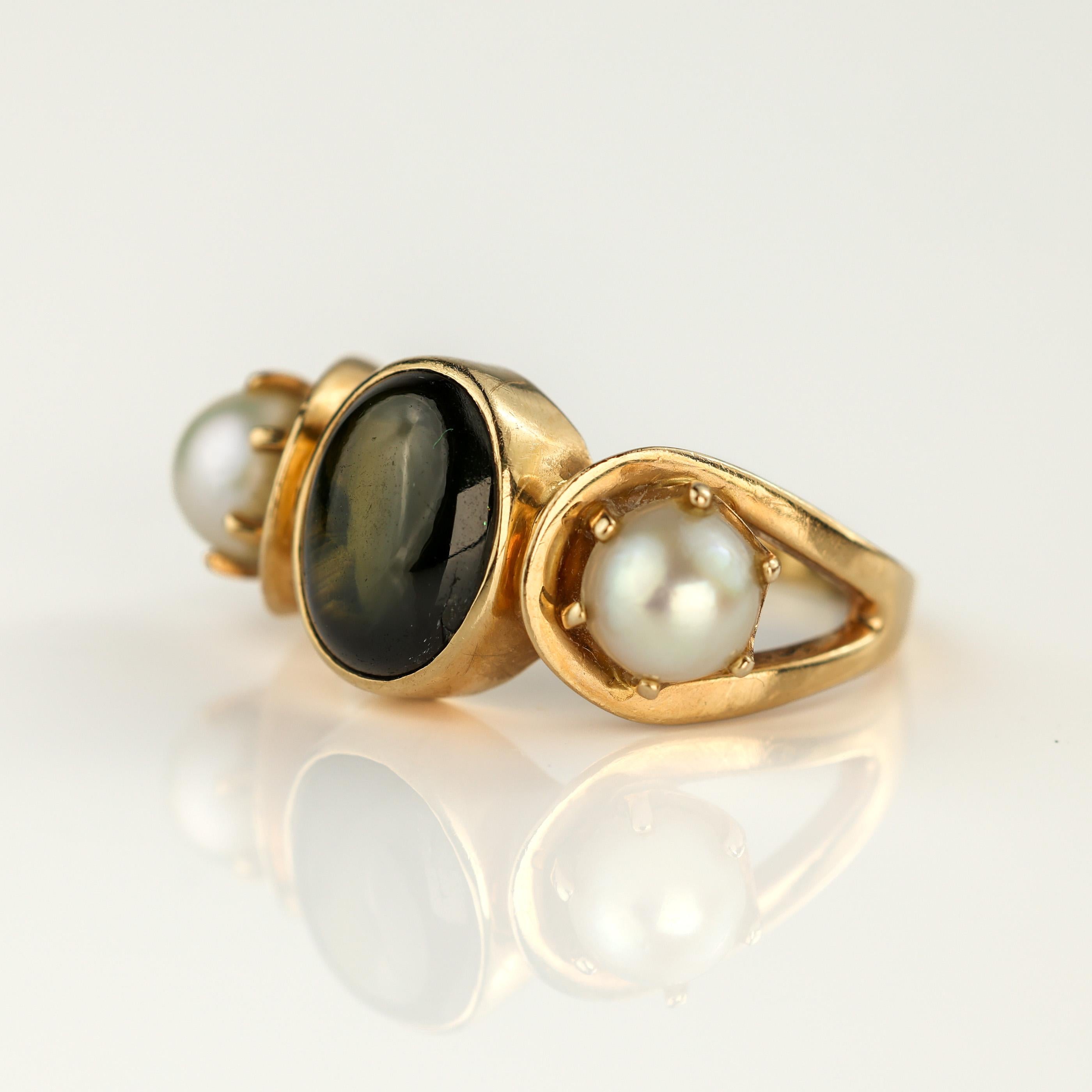 Vintage Green Star Sapphire Ring with Pearls