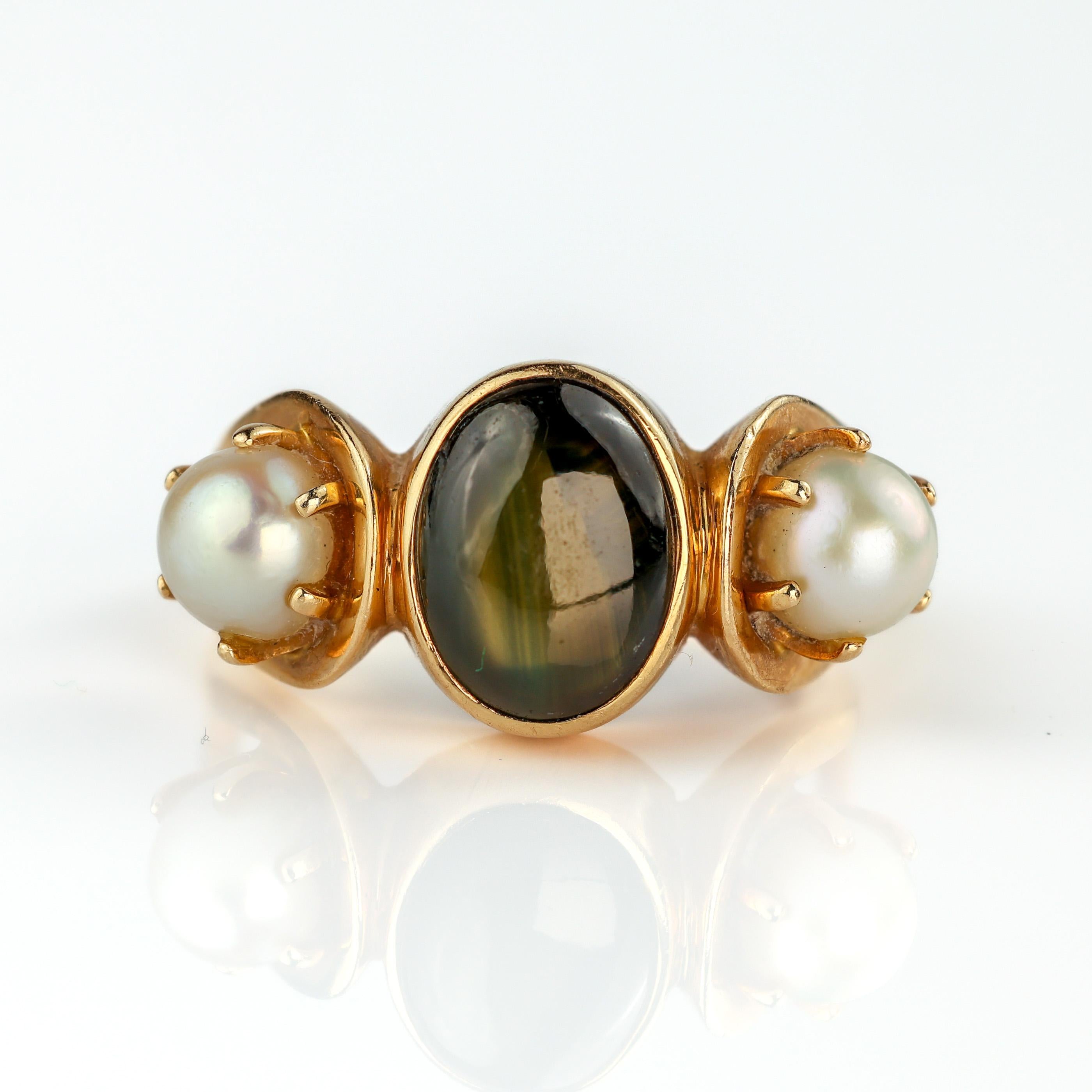 Vintage Green Star Sapphire Ring with Pearls