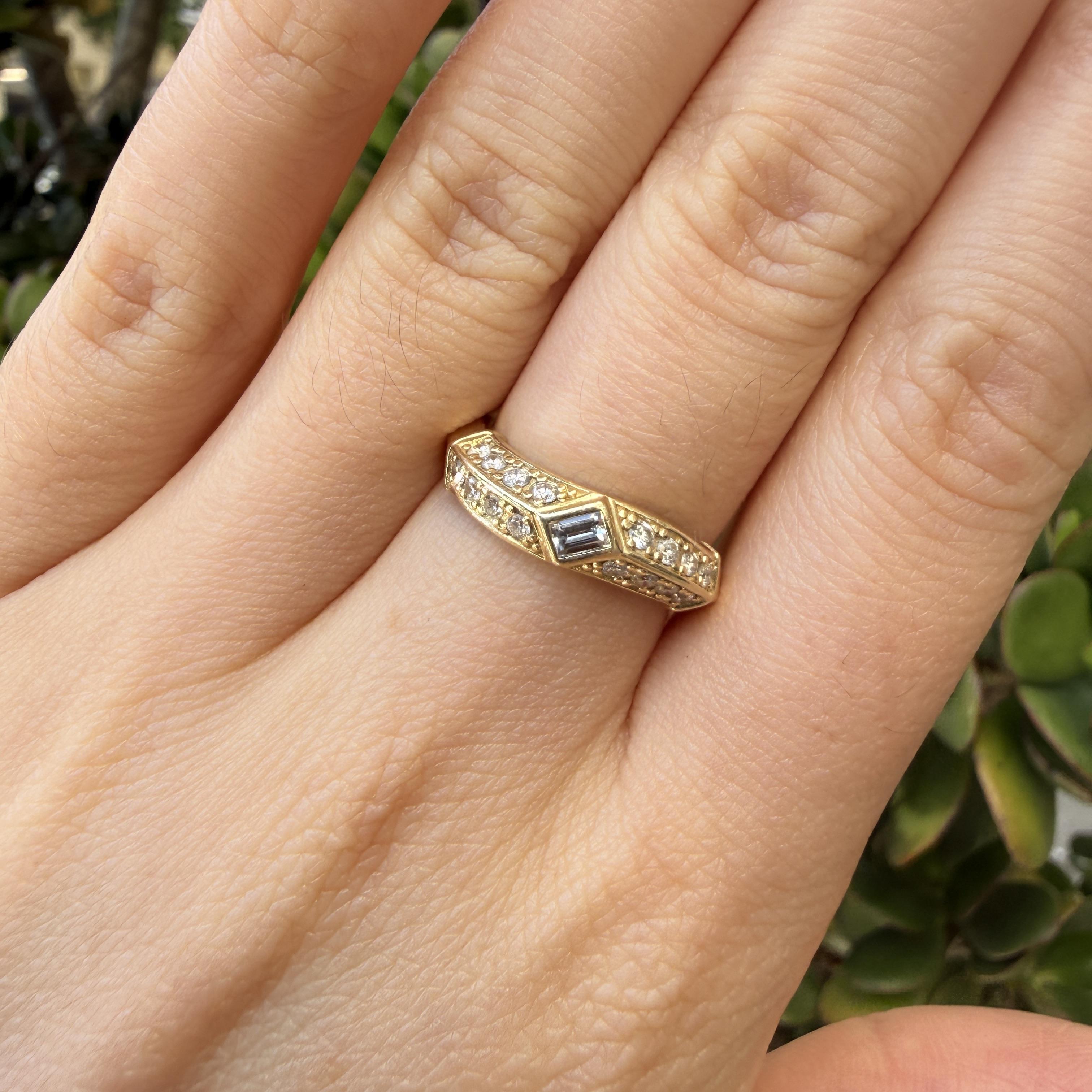 Vintage 14K Diamond Wave Ring