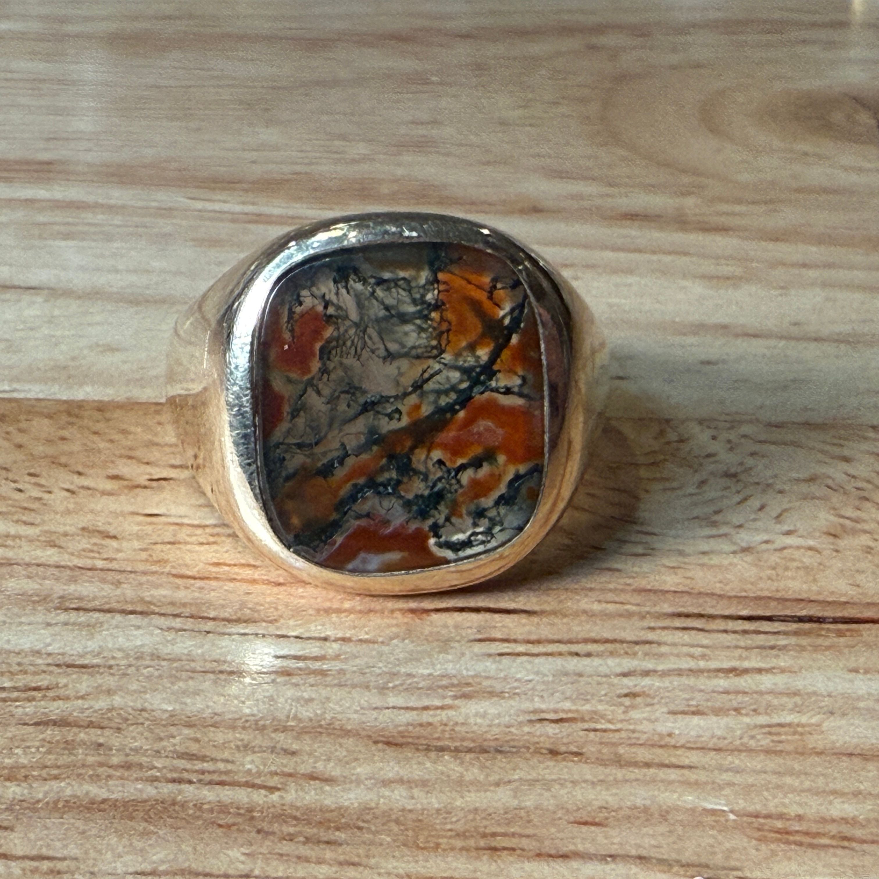 Church & Co. Victorian Agate Signet Yellow Gold Ring