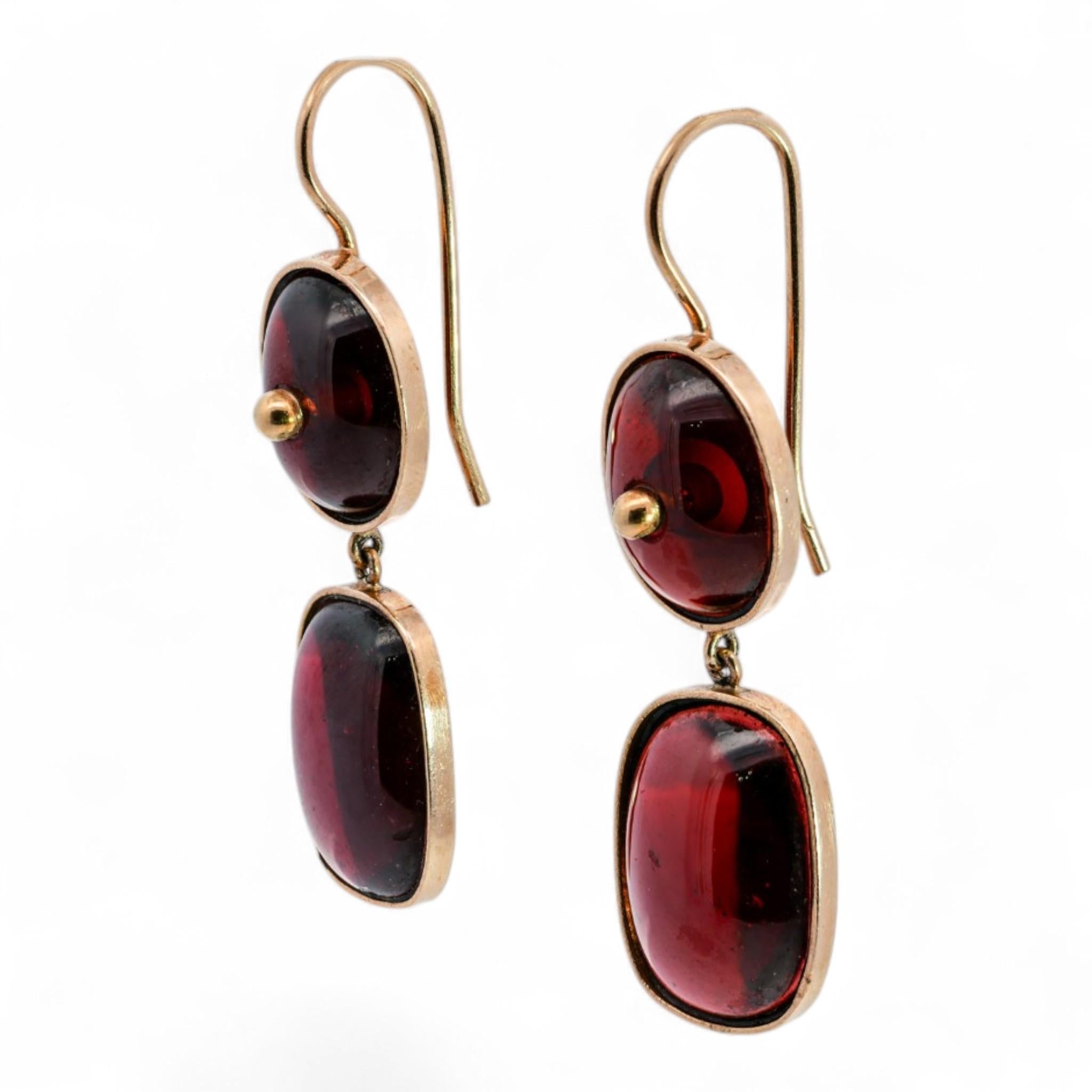 Victorian 14K Yellow Gold Garnet Earrings