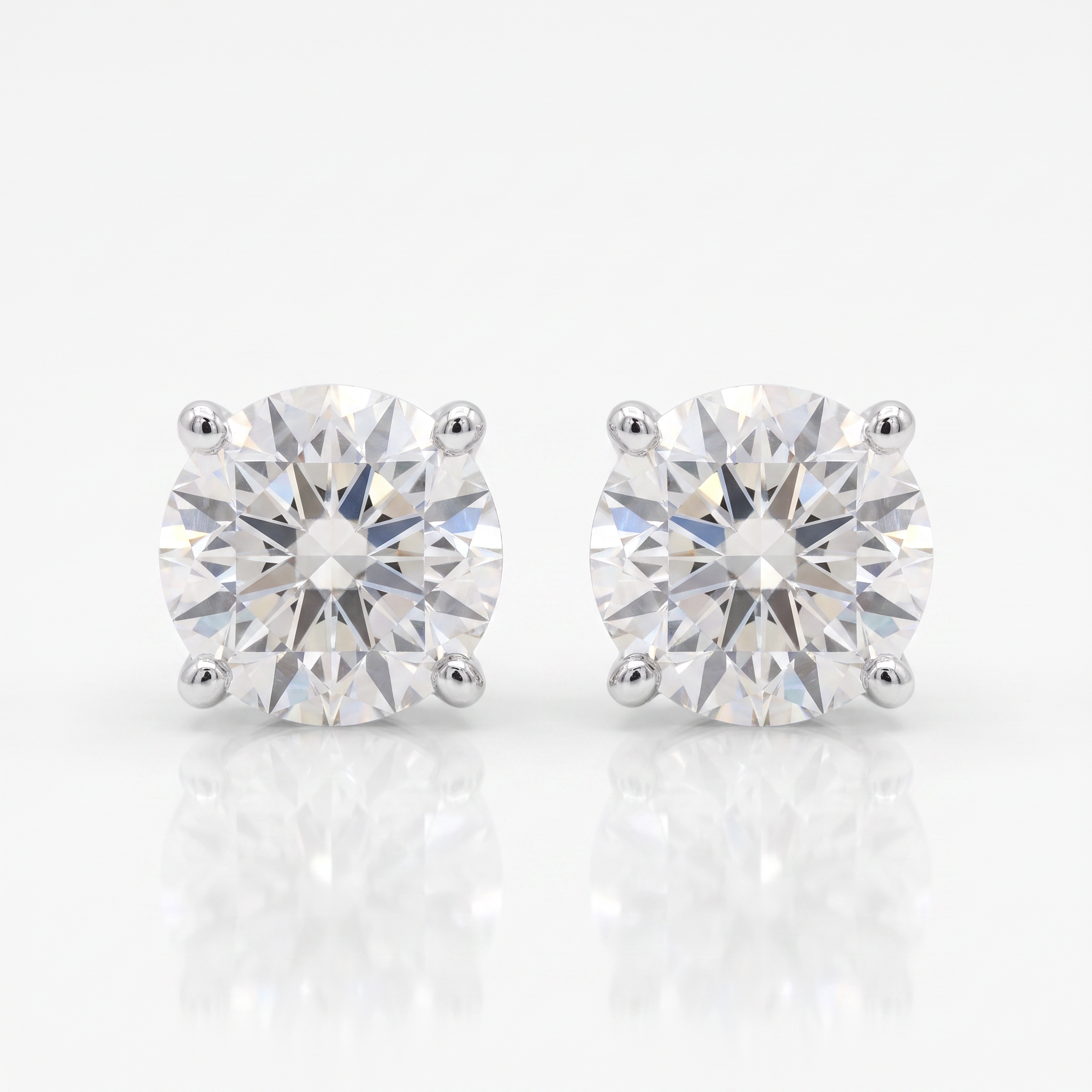 4-Prong Martini Round Lab Diamond Studs