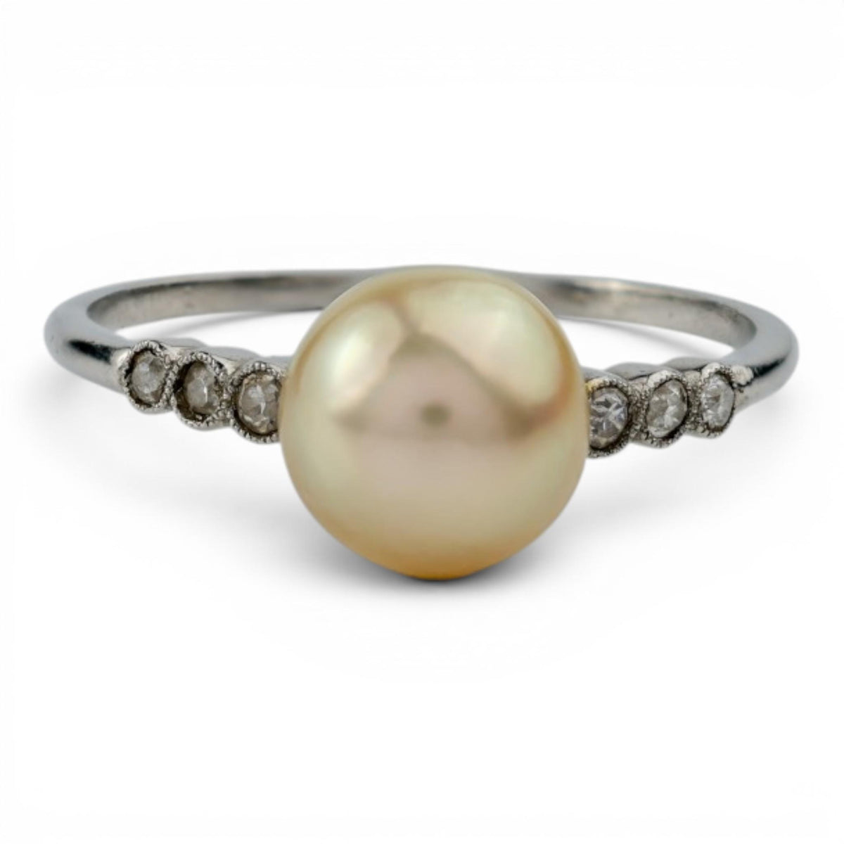 Edwardian Platinum Pearl Ring with Diamond