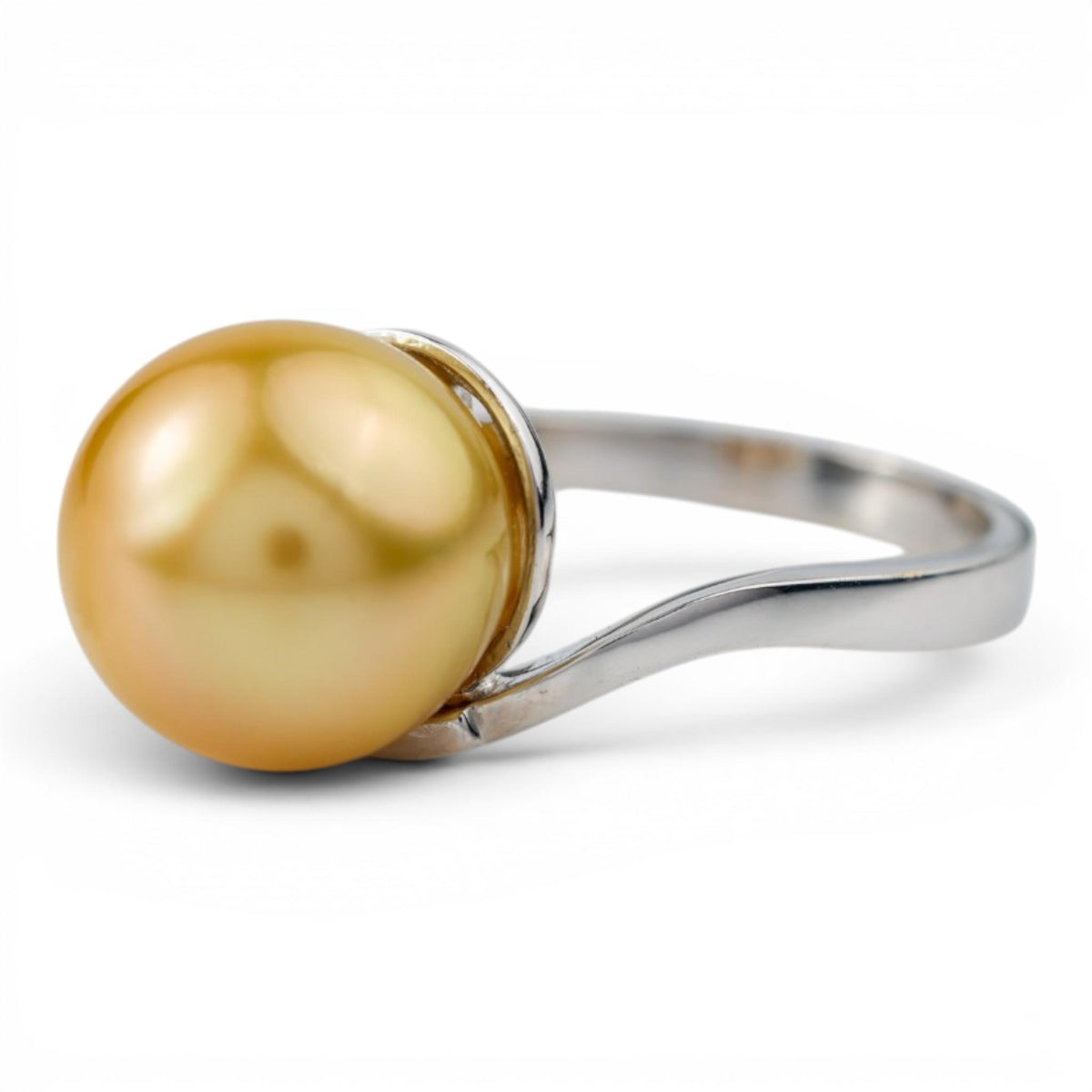 18k South Sea Pearl Ring