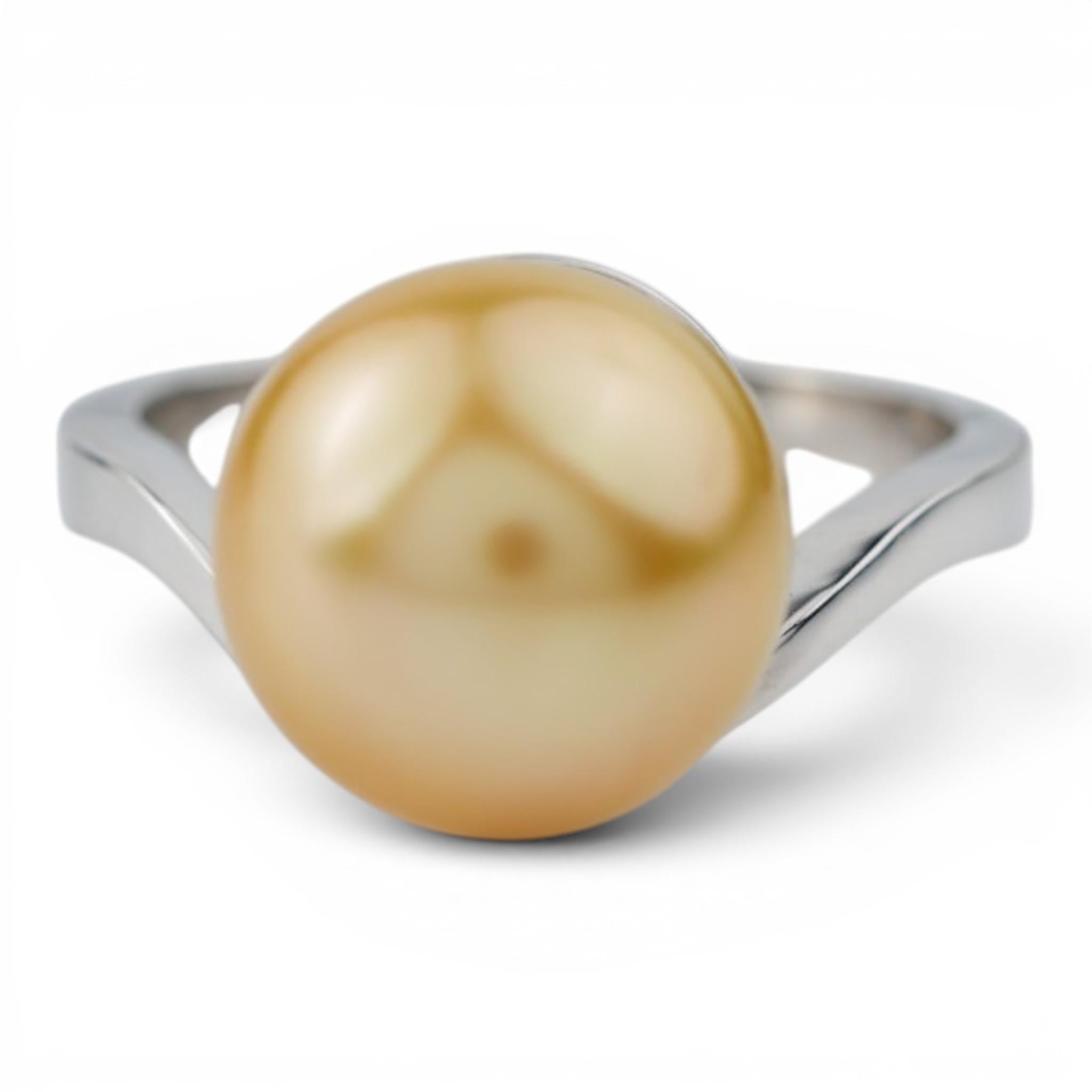 18k South Sea Pearl Ring