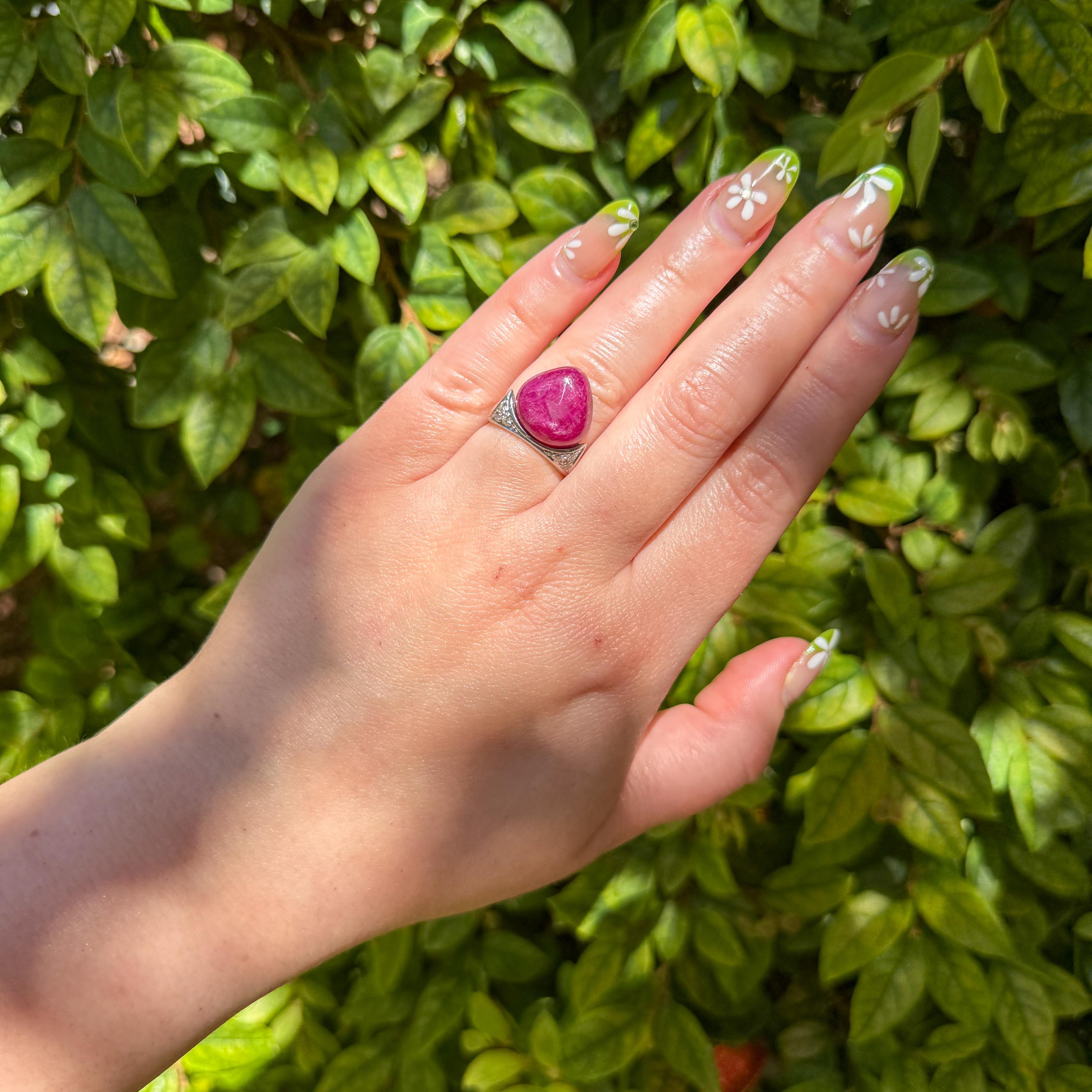 18K Cabochon Ruby & Diamond Ring