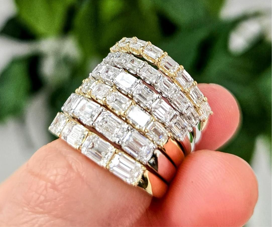 14k Gold Prong Set Lab Grown Emerald Cut Diamond 1/2 Eternity Wedding Band size 7