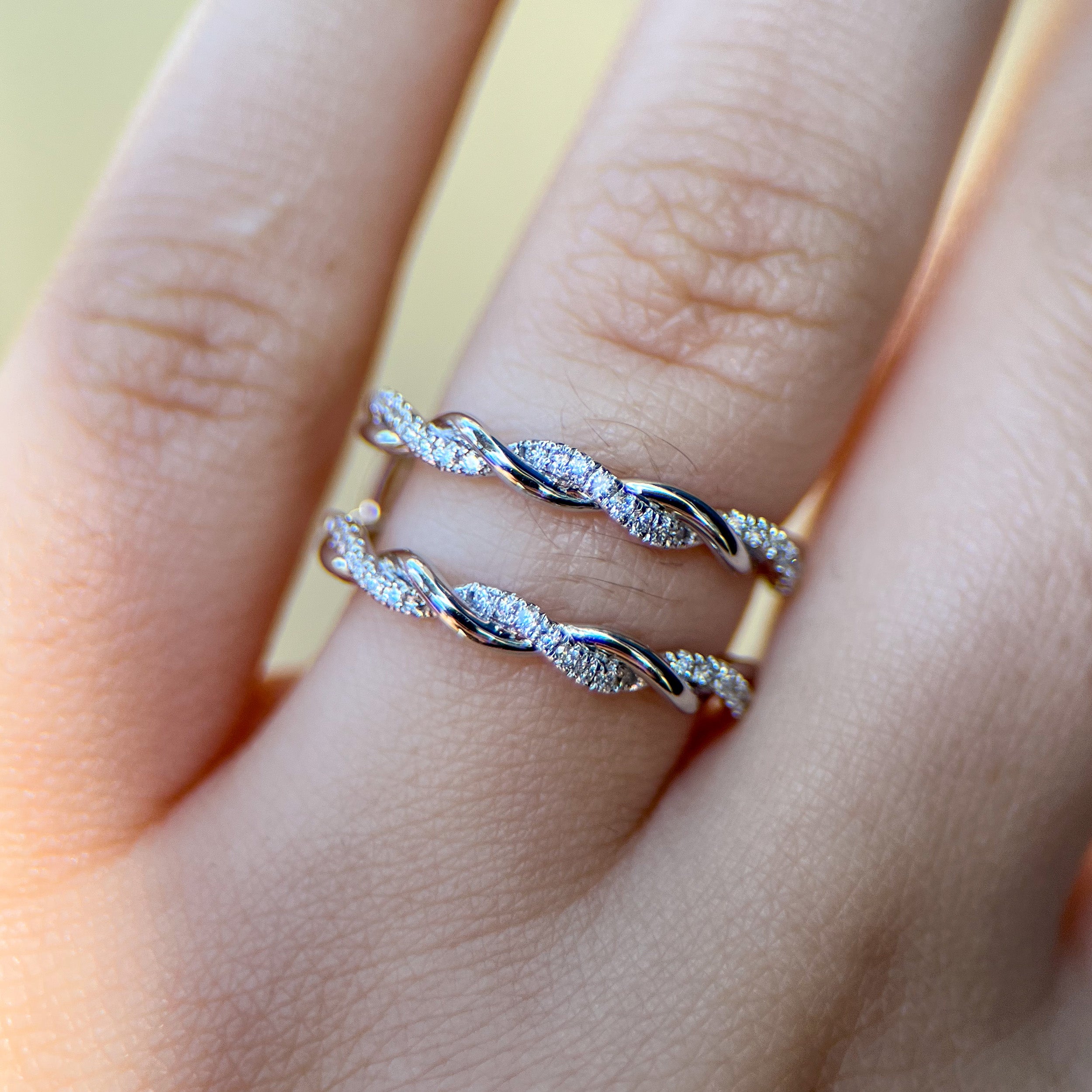 Lab Grown Diamond Twisted Rope Jacket Band