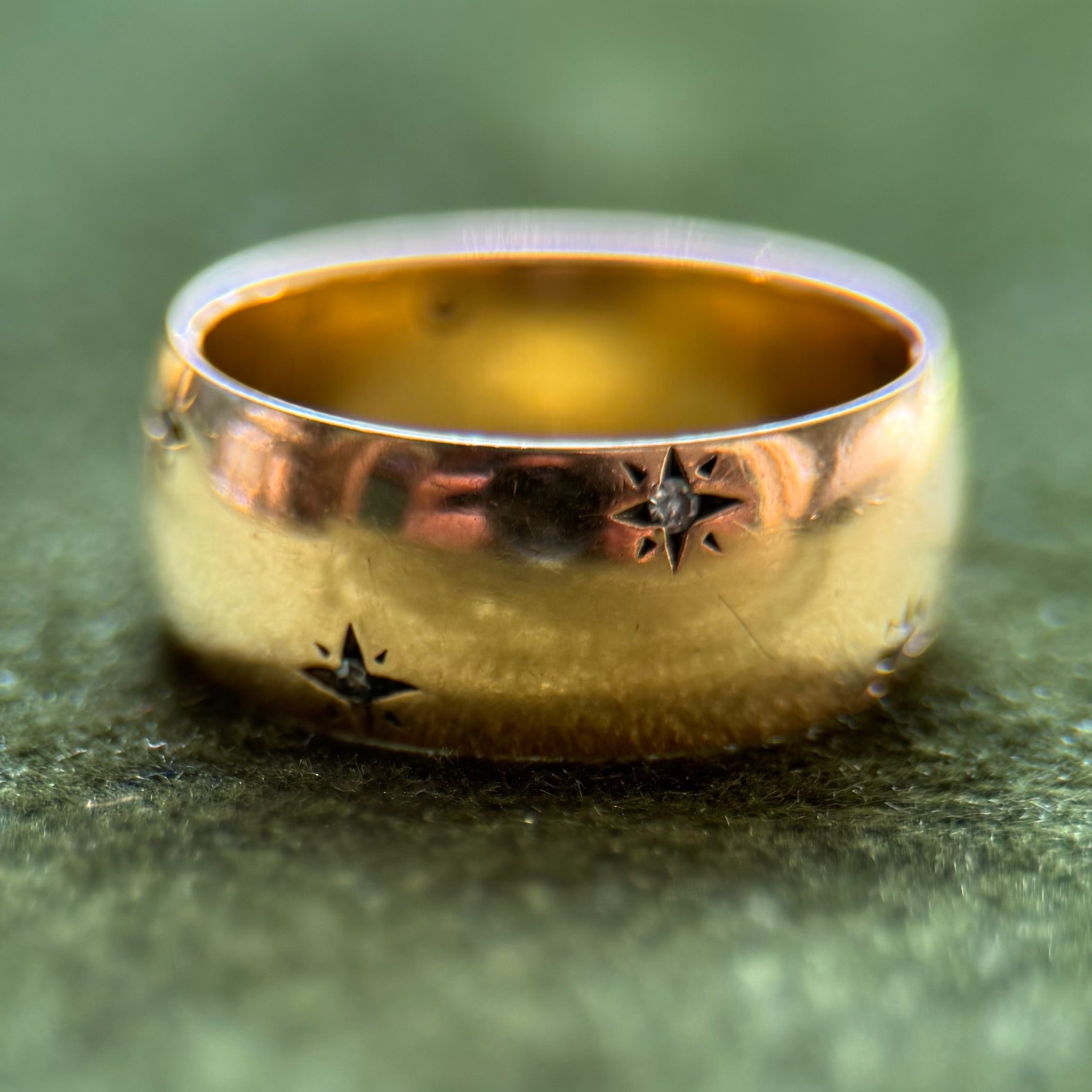 18K English Star Set Diamond Cigar Band