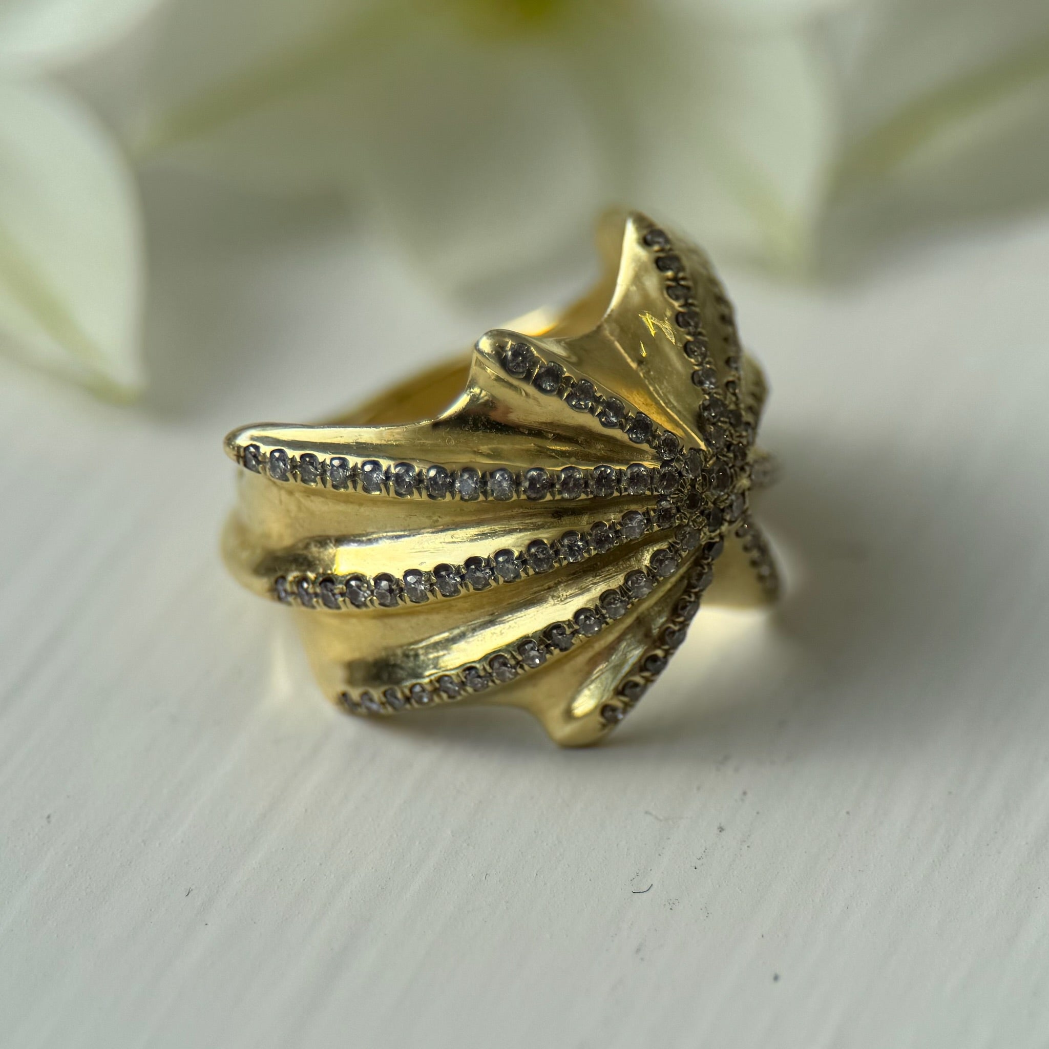 18K Modern Diamond Starburst Ring
