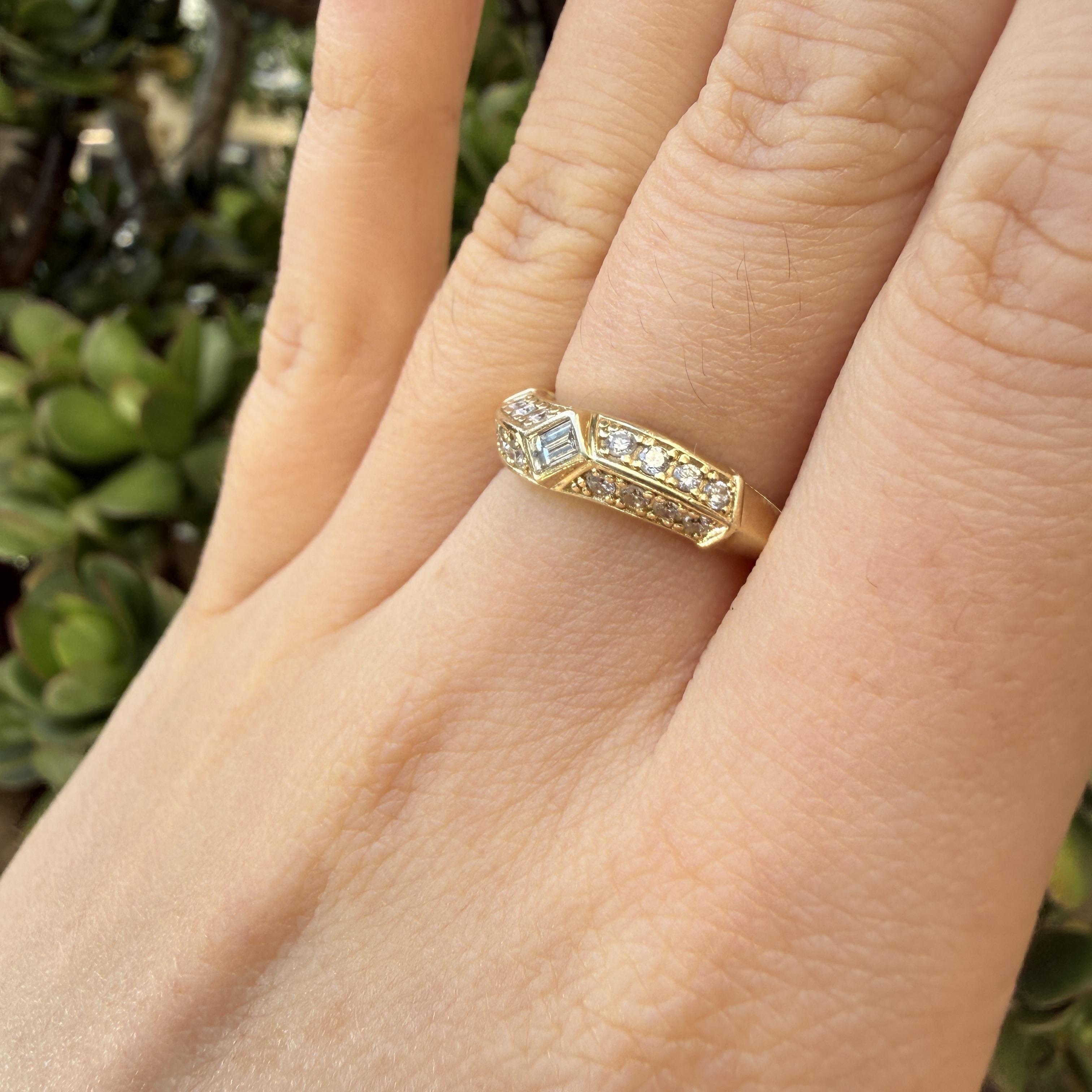 Vintage 14K Diamond Wave Ring