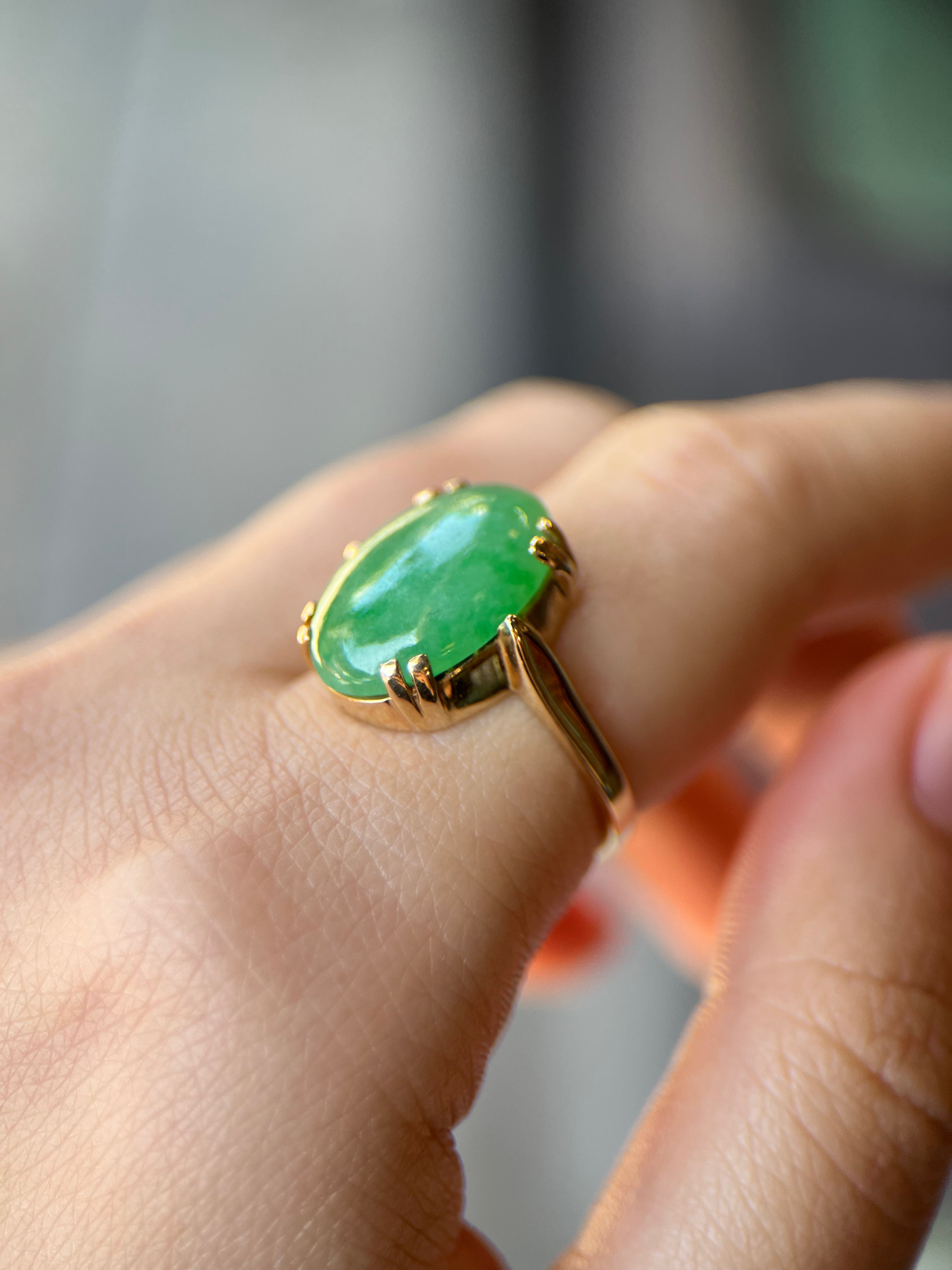 14K Double Prong Set Green Jade Ring