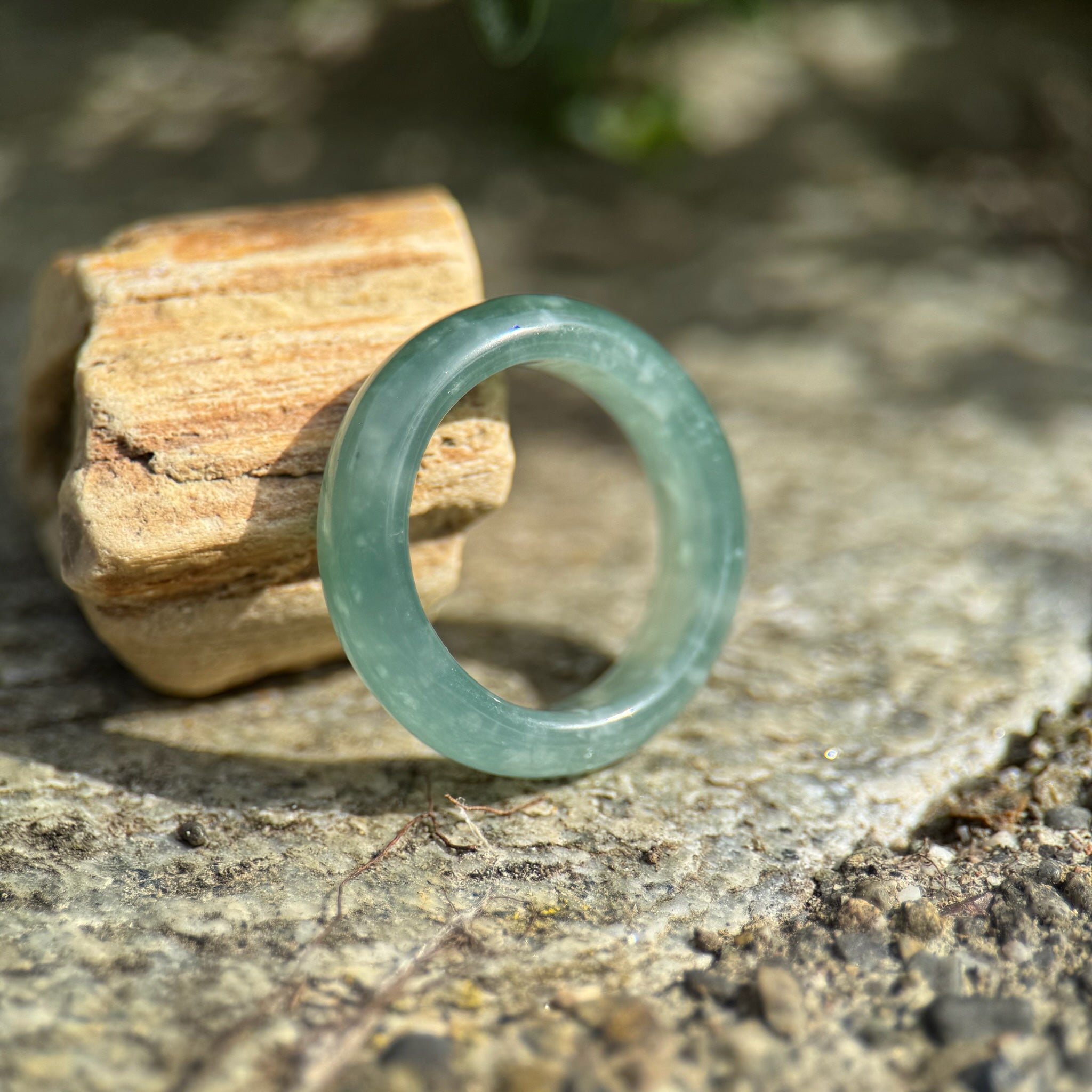 Jade Band Size 8.25