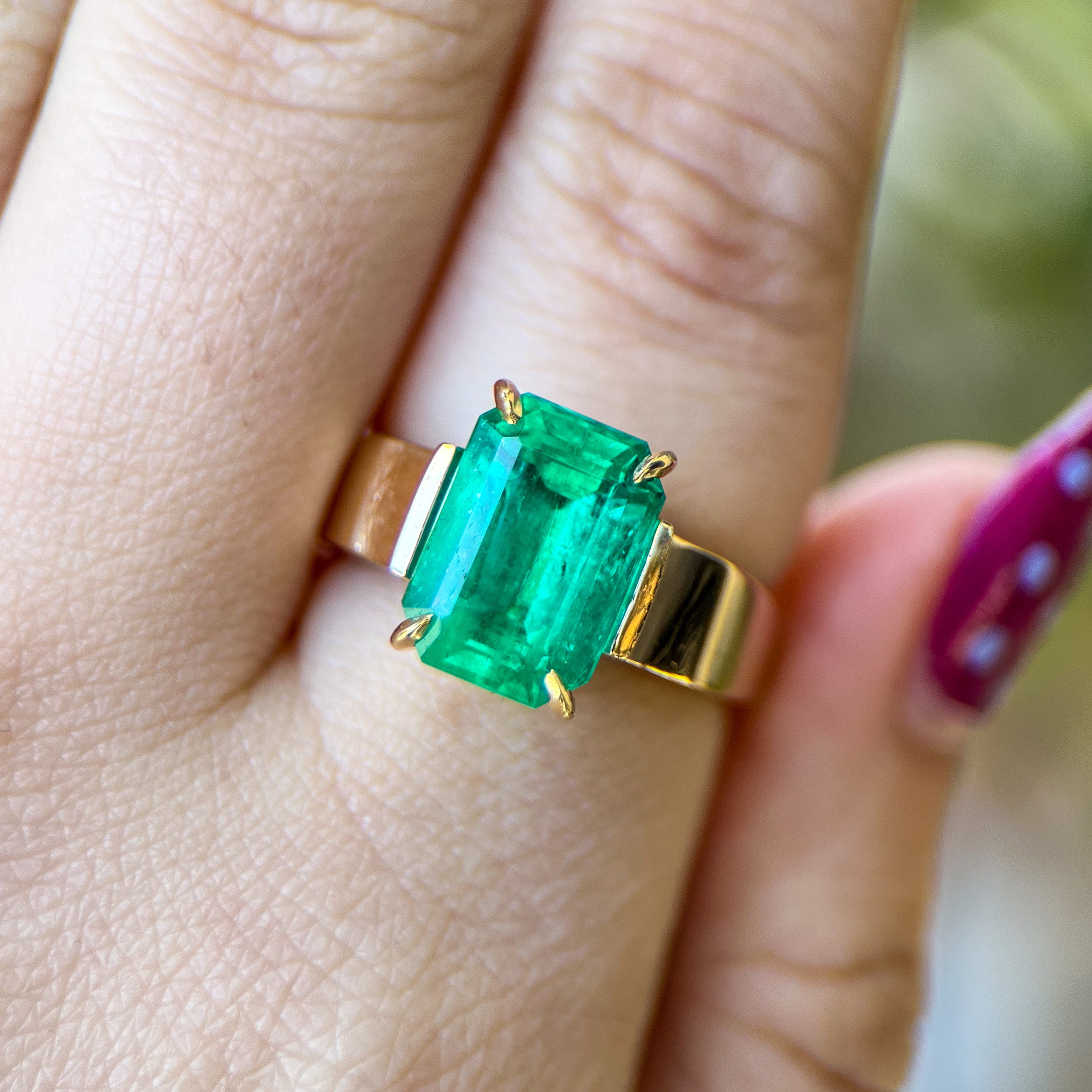 Van Cleef & Arpels Emerald Ring