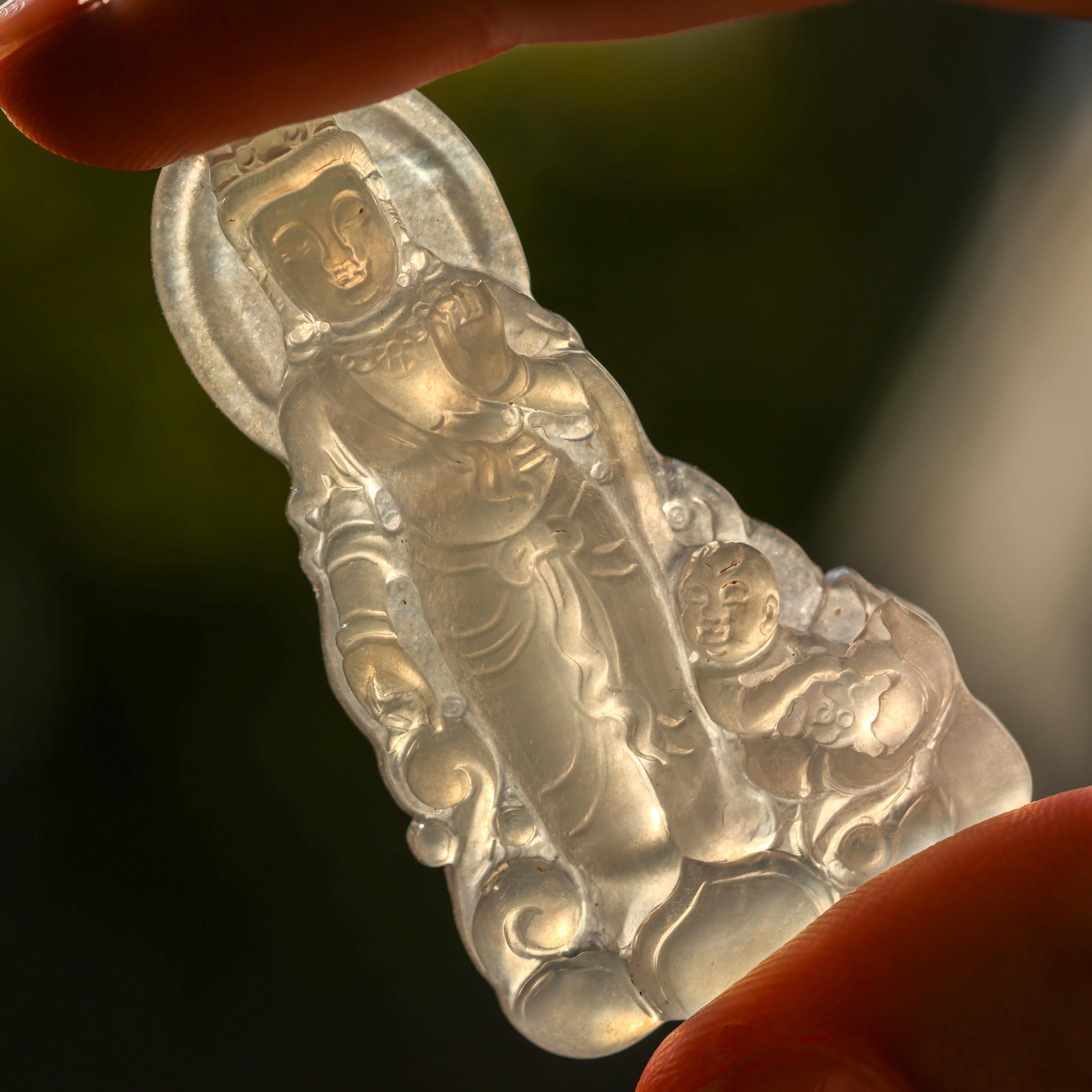 Colorless Jade Quanyin Carving
