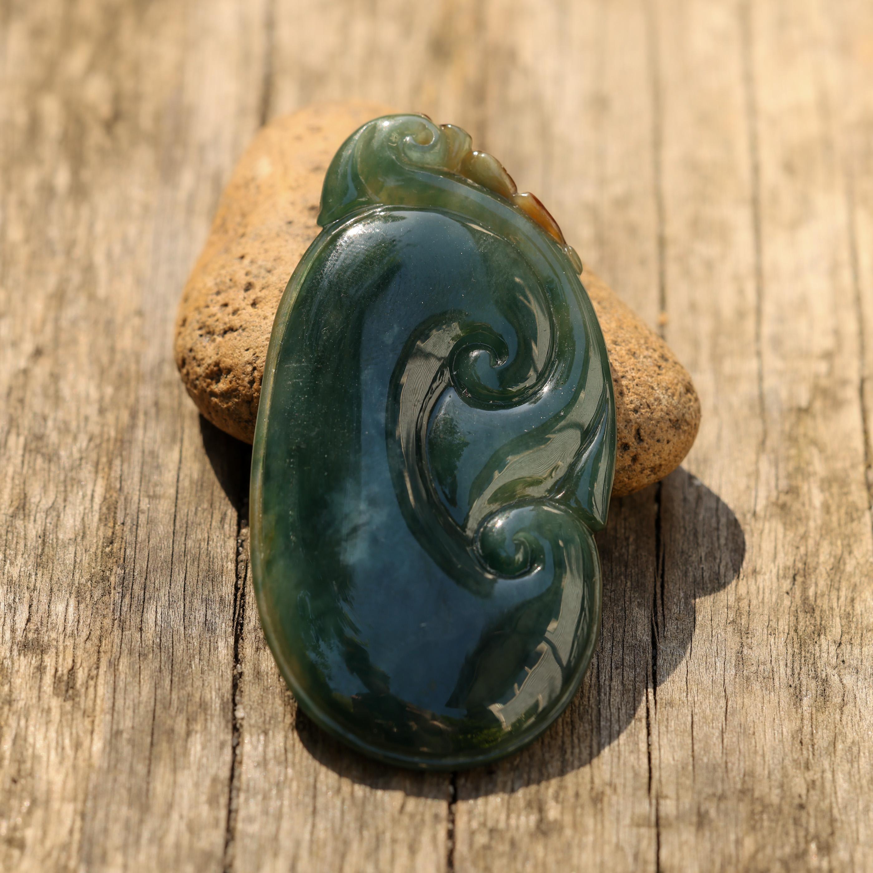 Green Jade Lingzhi Mushroom Carving