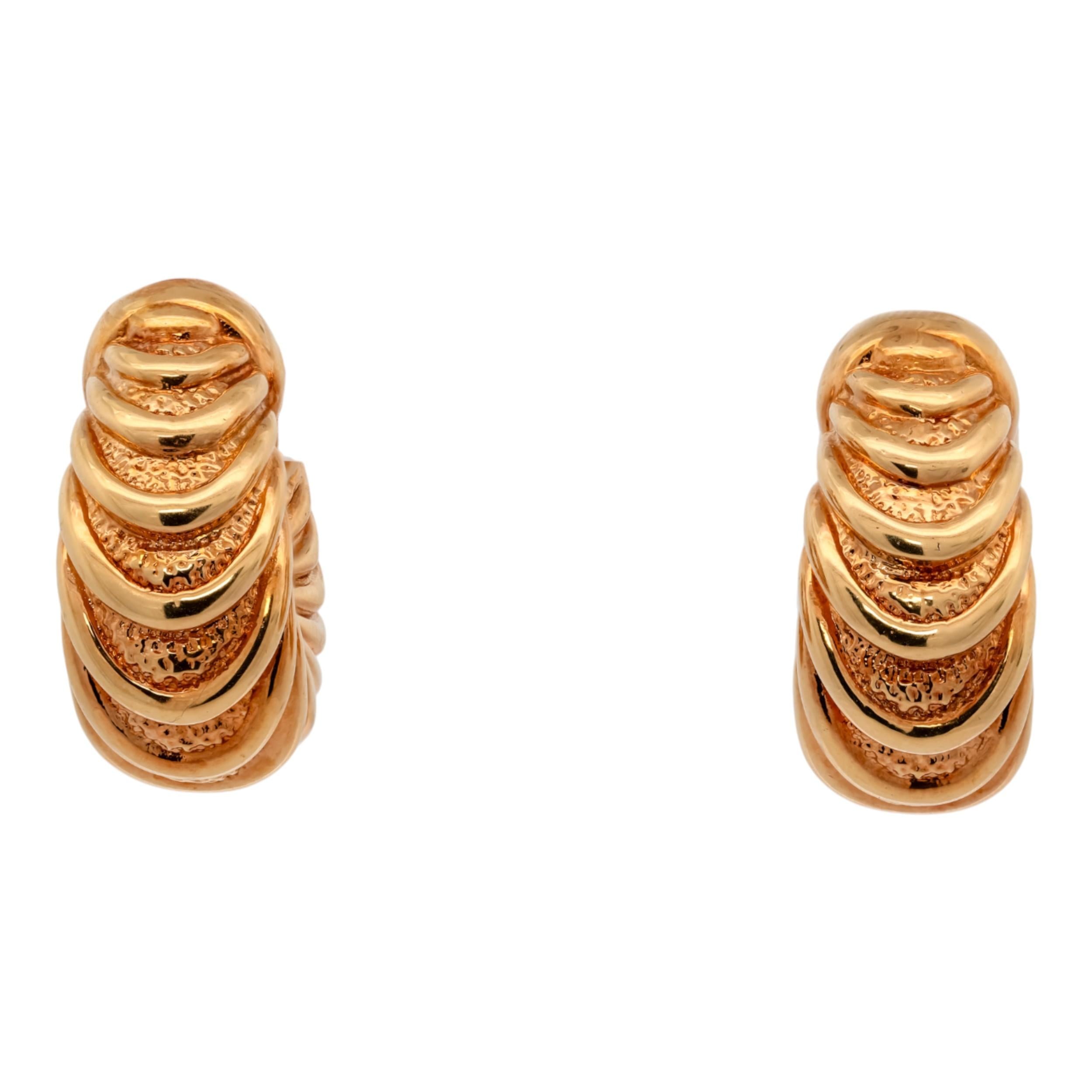 Vintage Chimento 18K Yellow Gold Puffy Shrimp Hoops