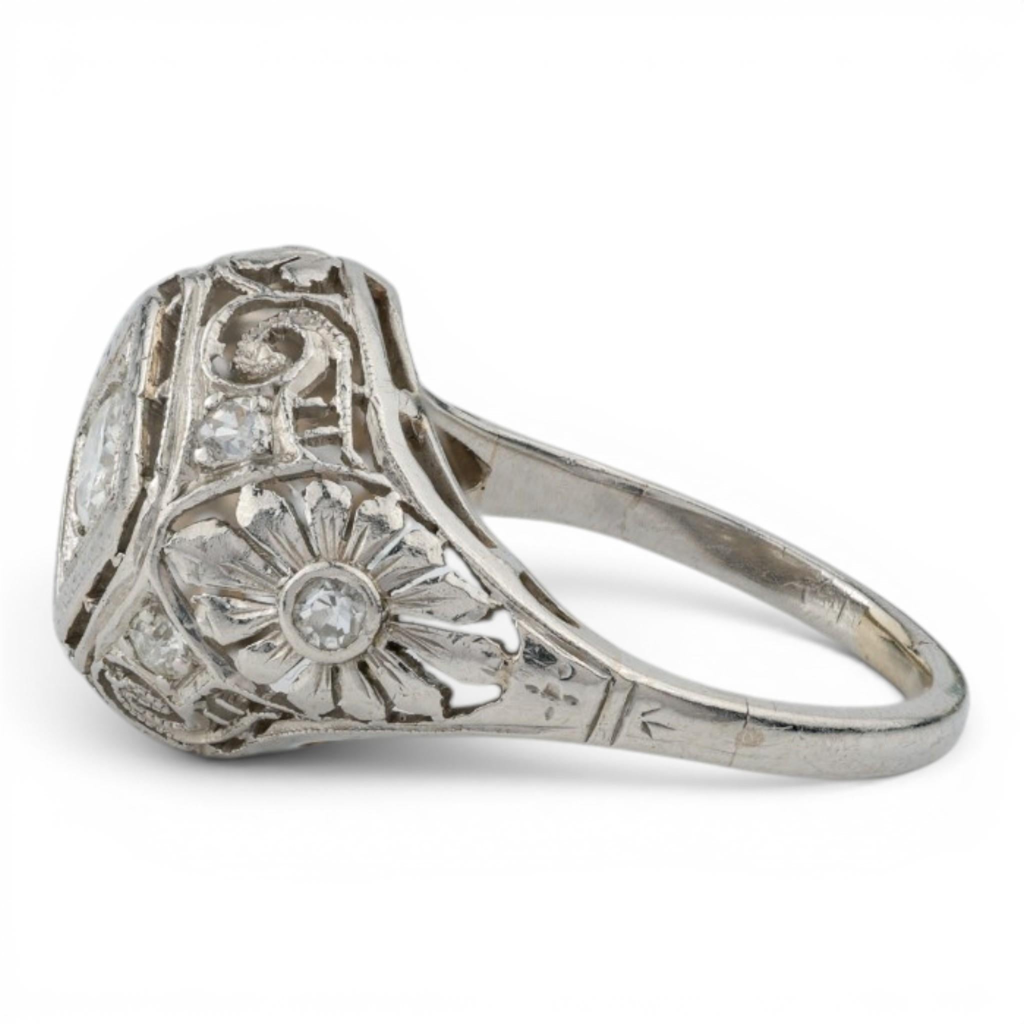 Edwardian Platinum & Diamond Filigree Ring