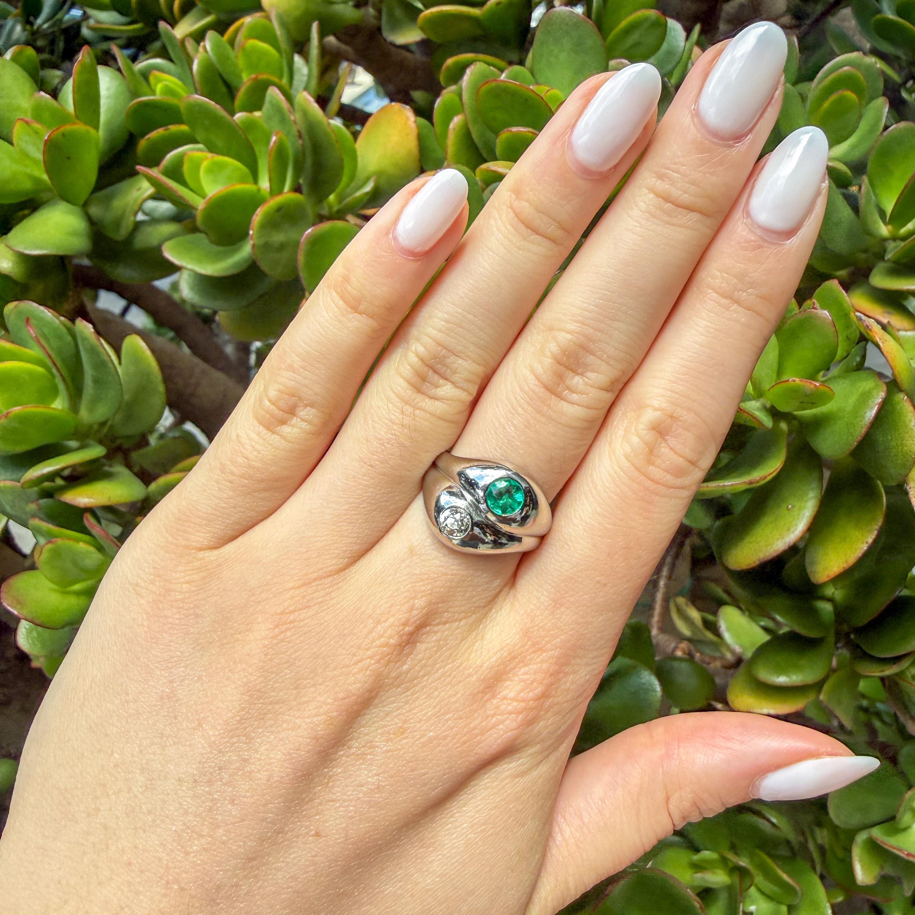 Art Deco Emerald & Diamond Toi et Moi Platinum Ring