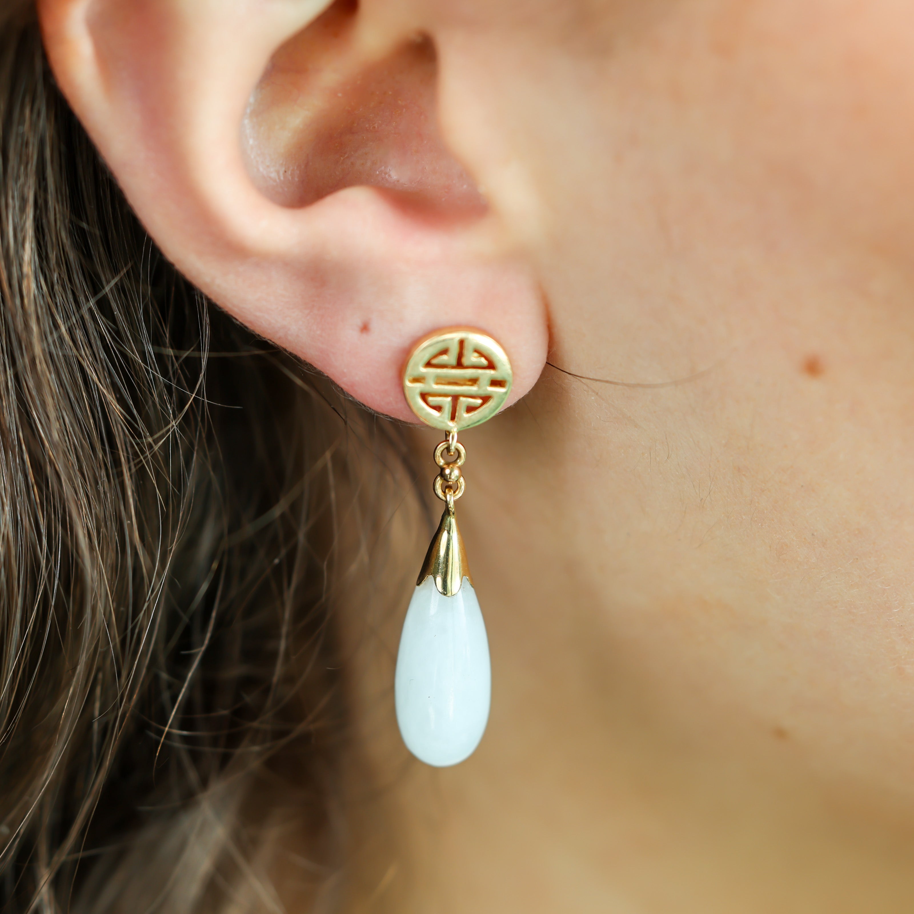 Gump's 14k Yellow Gold White Jadeite Jade Drop Earrings 5.9gr