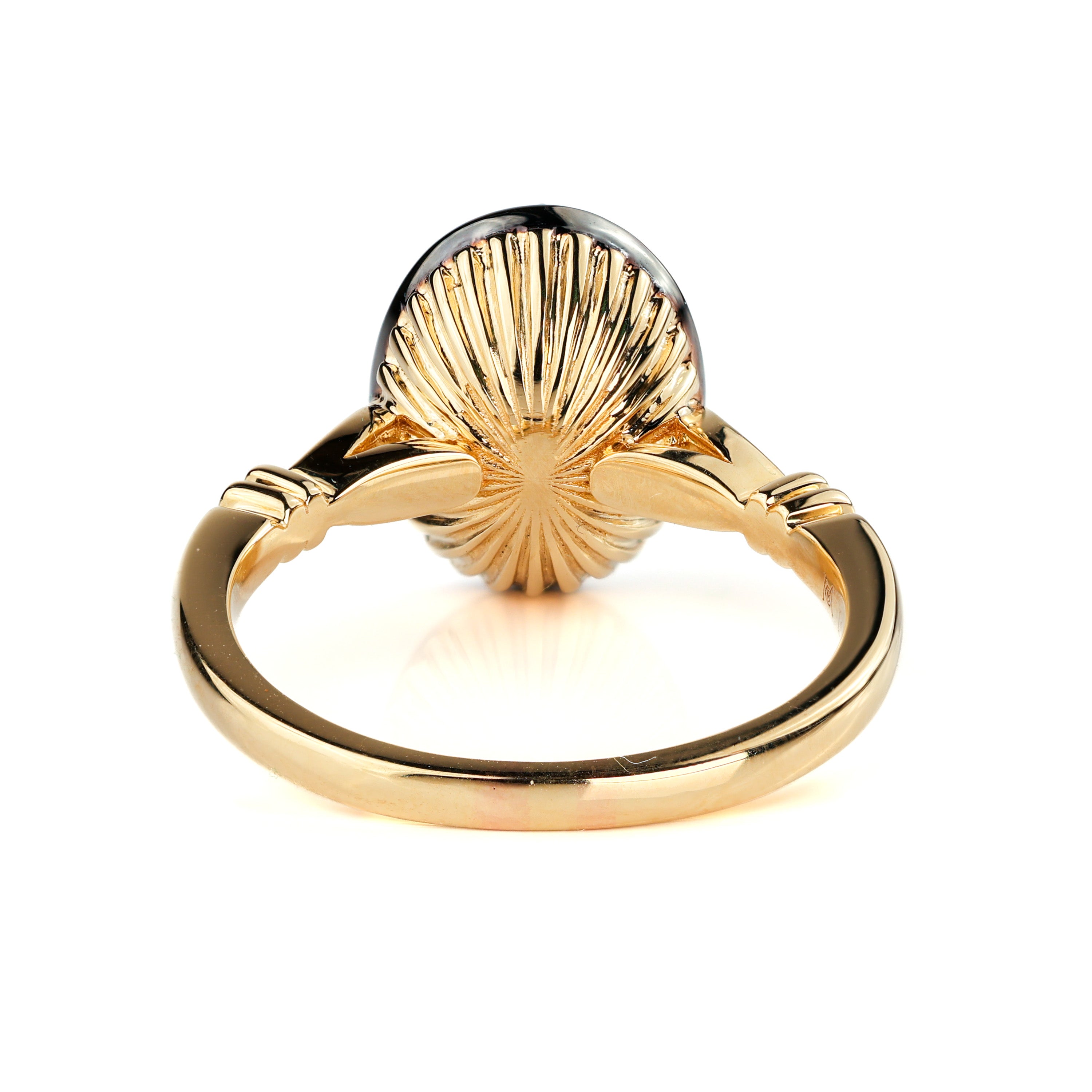 The Caroline - Antique Oval