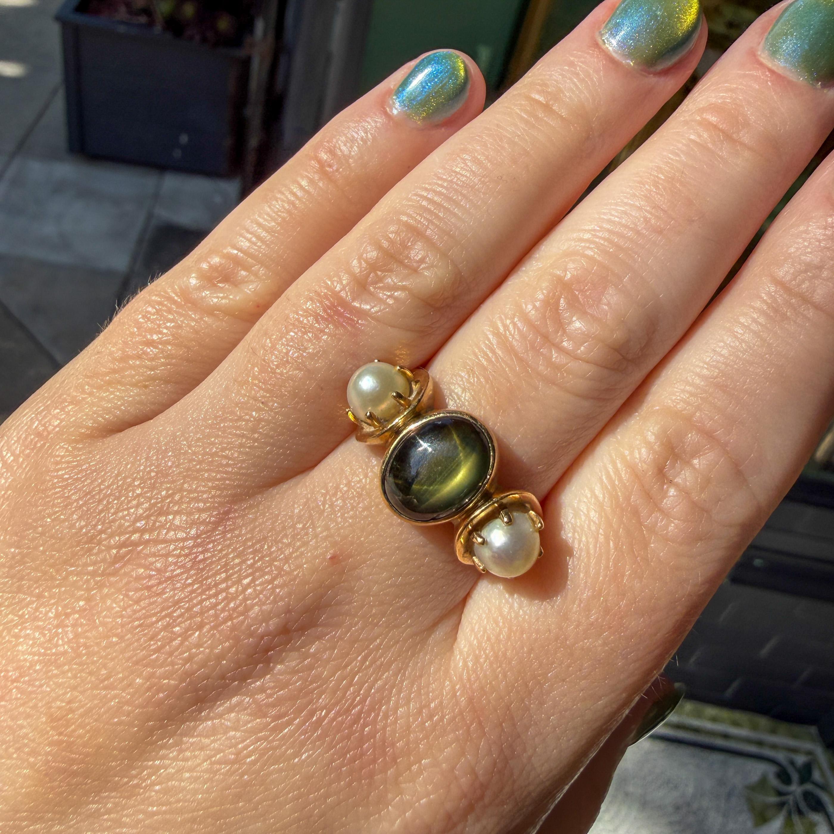 Vintage Green Star Sapphire Ring with Pearls