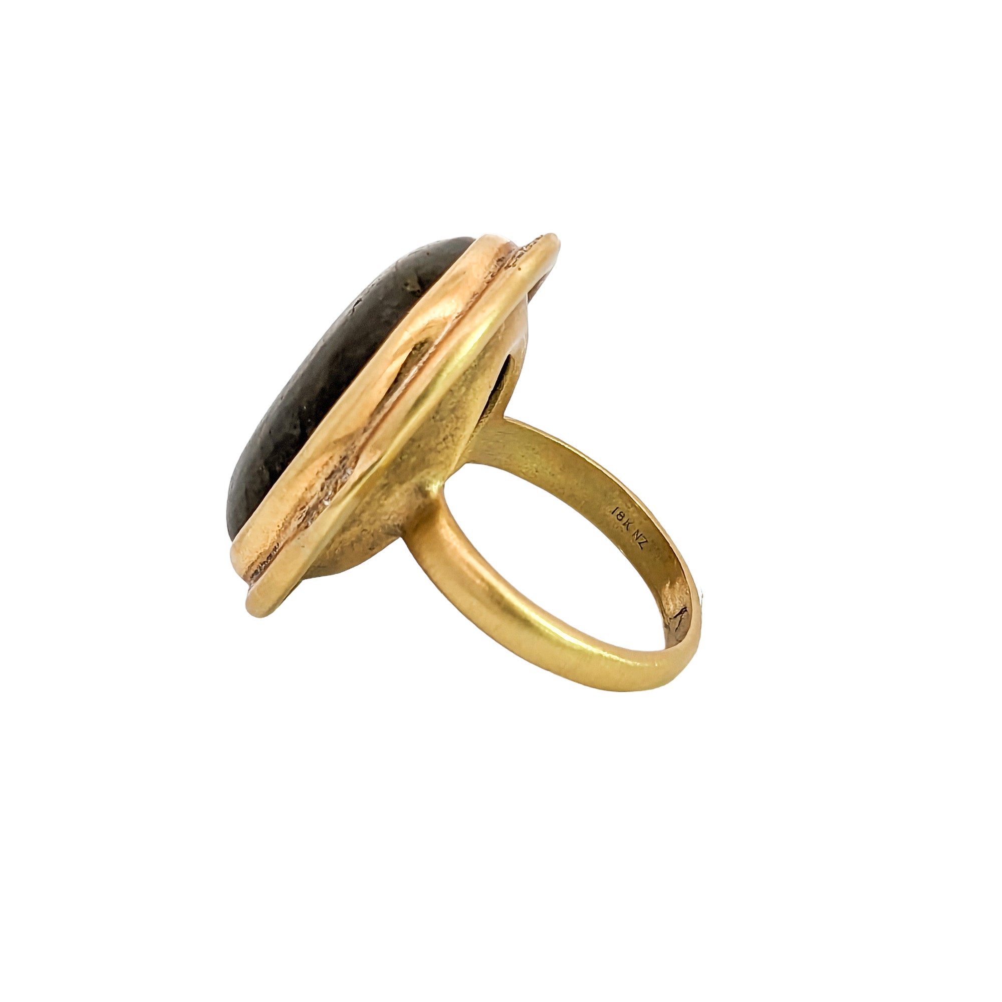 18k Yellow Gold Labradorite & Diamond Ring