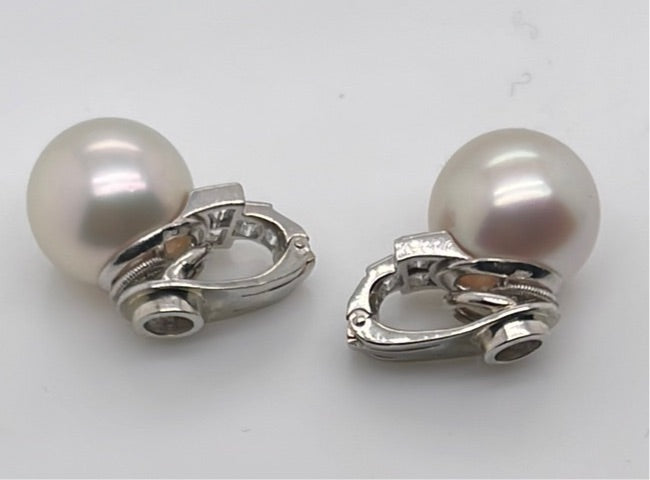 Art Deco Cartier France Platinum & 18k Gold South Sea Pearl (11.5mm GIA 2221507325)) & Diamond (1cttw) Clip Earrings